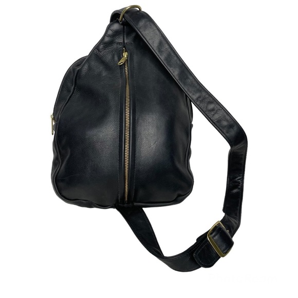 Vintage black leather single strap purse sling bag backpack - Picture 6 of 7